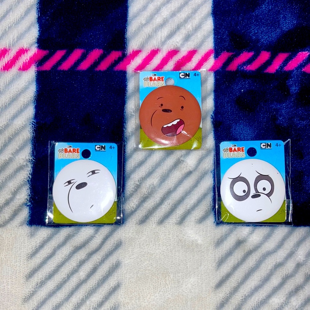“We Bare Bear” button pin set